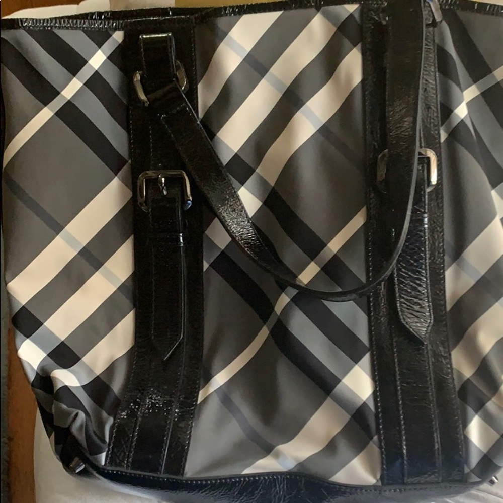 Burberry 100% authentic plaid black grey tote